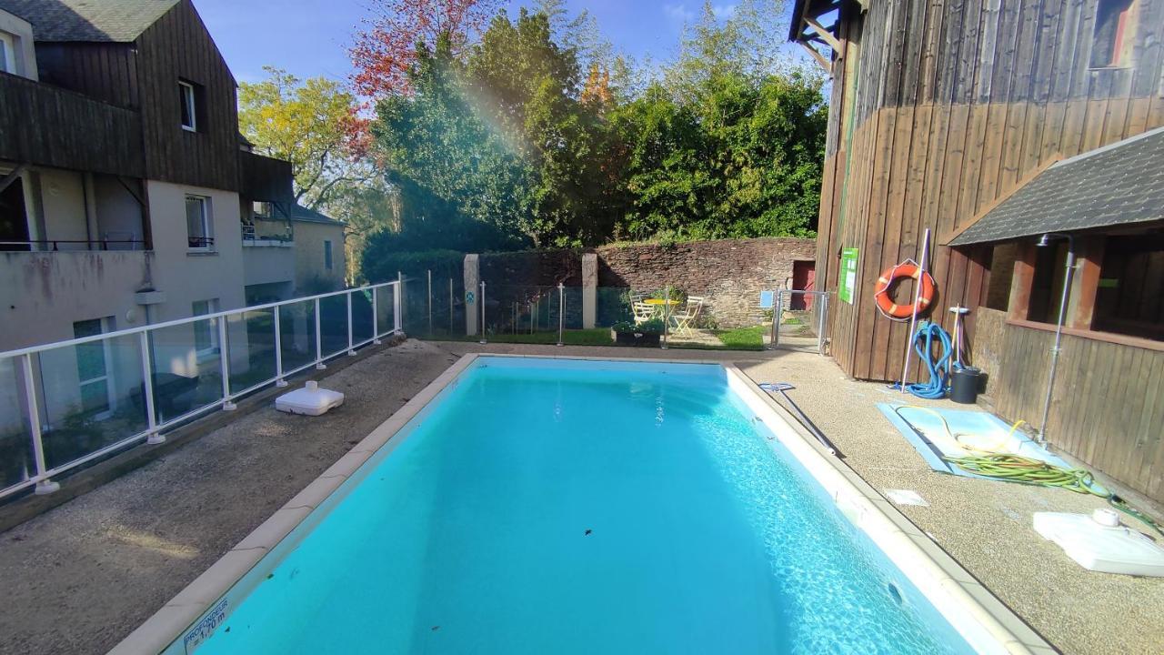 Appartement Tres Lumineux Avec Belle Vue Degagee Rochefort-en-Terre Exterior foto