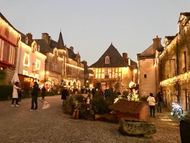 Appartement Tres Lumineux Avec Belle Vue Degagee Rochefort-en-Terre Exterior foto
